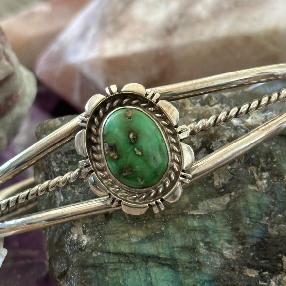 Native Sonoran gold sterling silver southwestern cuff - Picture 9 of 9